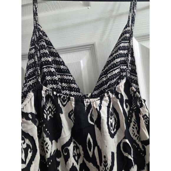 Forever 21 Womans Lightweight Maxi Dress Tribal Aztec Design Adjustable Straps M - Picture 7 of 12